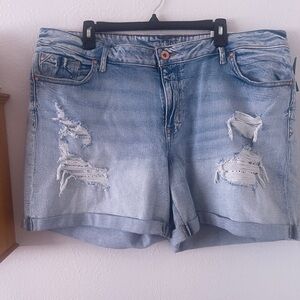 Midrise Jean Shorts, 22w